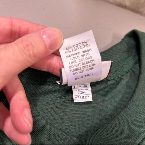 Badger Sport Sweatshirt Green 'Cheers F*ckers' Beer Mug St. Patricks Day Sweater - Picture 4 of 6